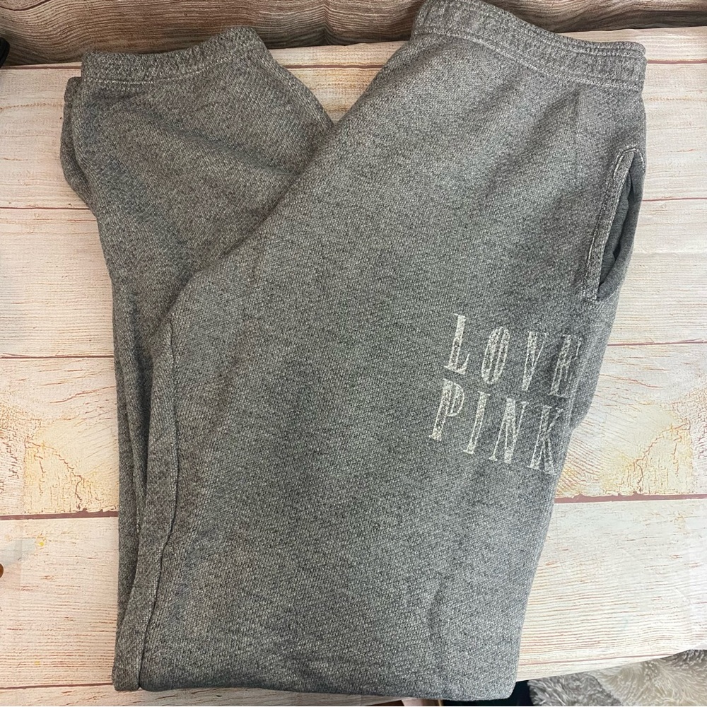 VS PINK | Gray Oversized Sweatpants